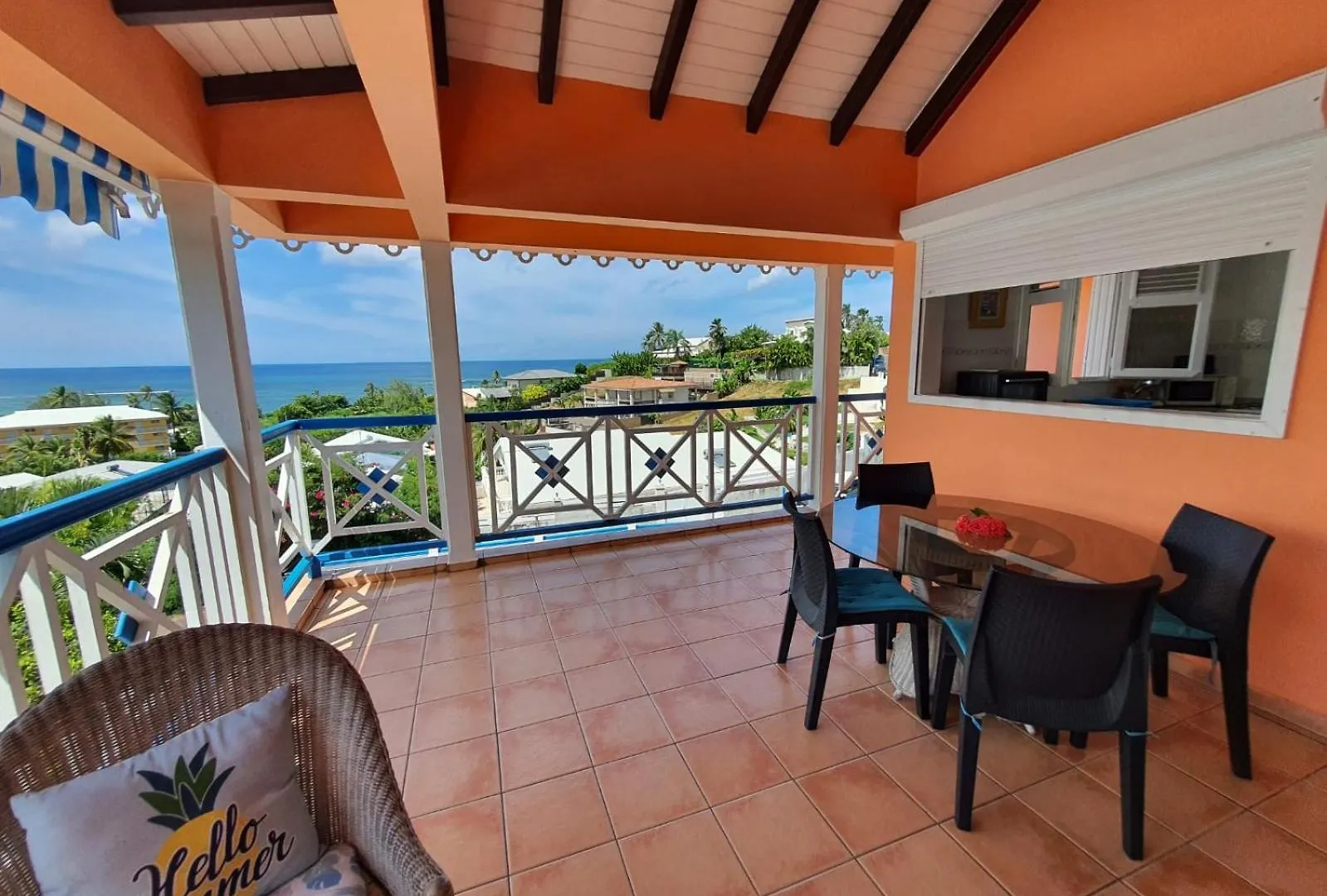 Villa Oceane Le Moule Guest house