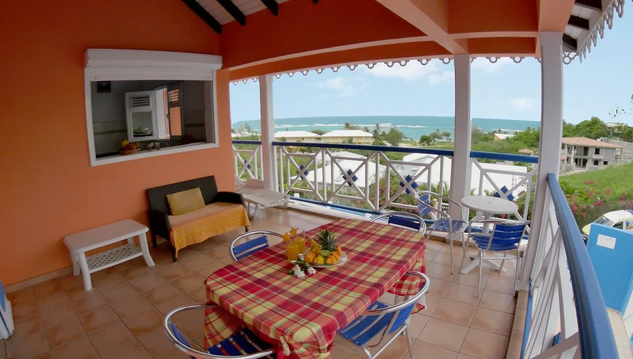Villa Oceane Le Moule Guest house